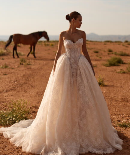 Luce sposa 2027, нови сватбени рокли, нови булчински рокли, нова колекция, сватбена рокля, булчинска рокля, булчински рокли, сватбени рокли, булчински рокли с ръкави, булченски рокли, булчински рокли с дантела, булчински рокли с гол гръб, обемни булчински рокли, булчински рокли принцеса, цветни булчински рокли, евтини булчински рокли, бели булчински рокли, булчински рокли 2020, сватбени рокли 2020, колекции 2020, сватбени рокли софия, булчински рокли софия, сватбени рокли цени, булчински рокли цени, best friday sale, trunk show, нова колекция, колекции 2027